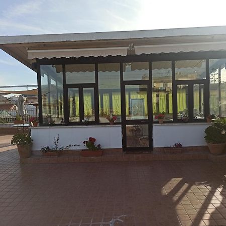 فندق La Terrazza Delle Fate نابولي المظهر الخارجي الصورة