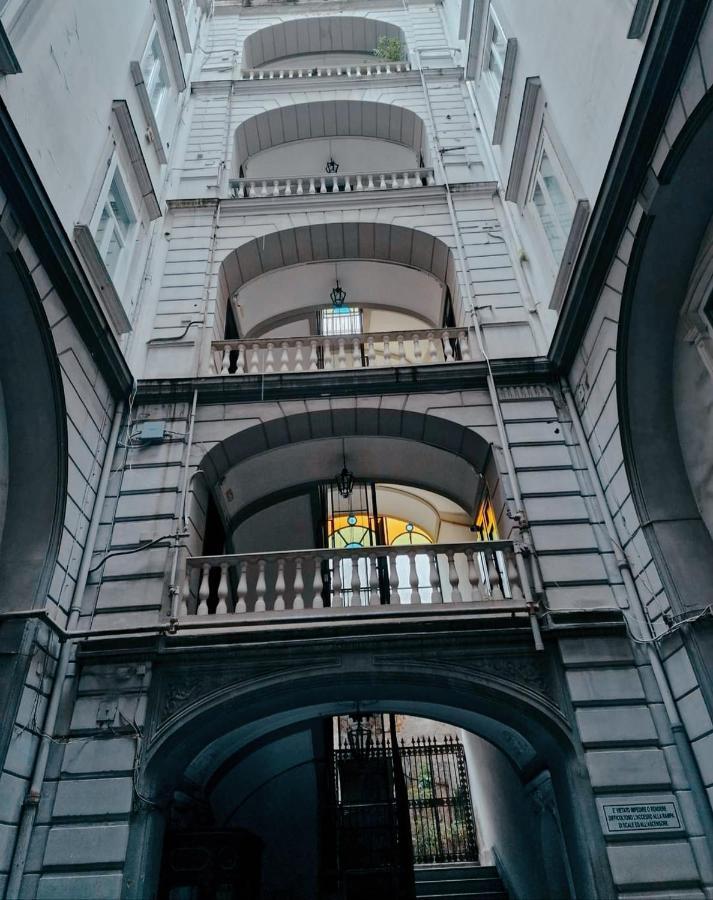 فندق La Terrazza Delle Fate نابولي المظهر الخارجي الصورة