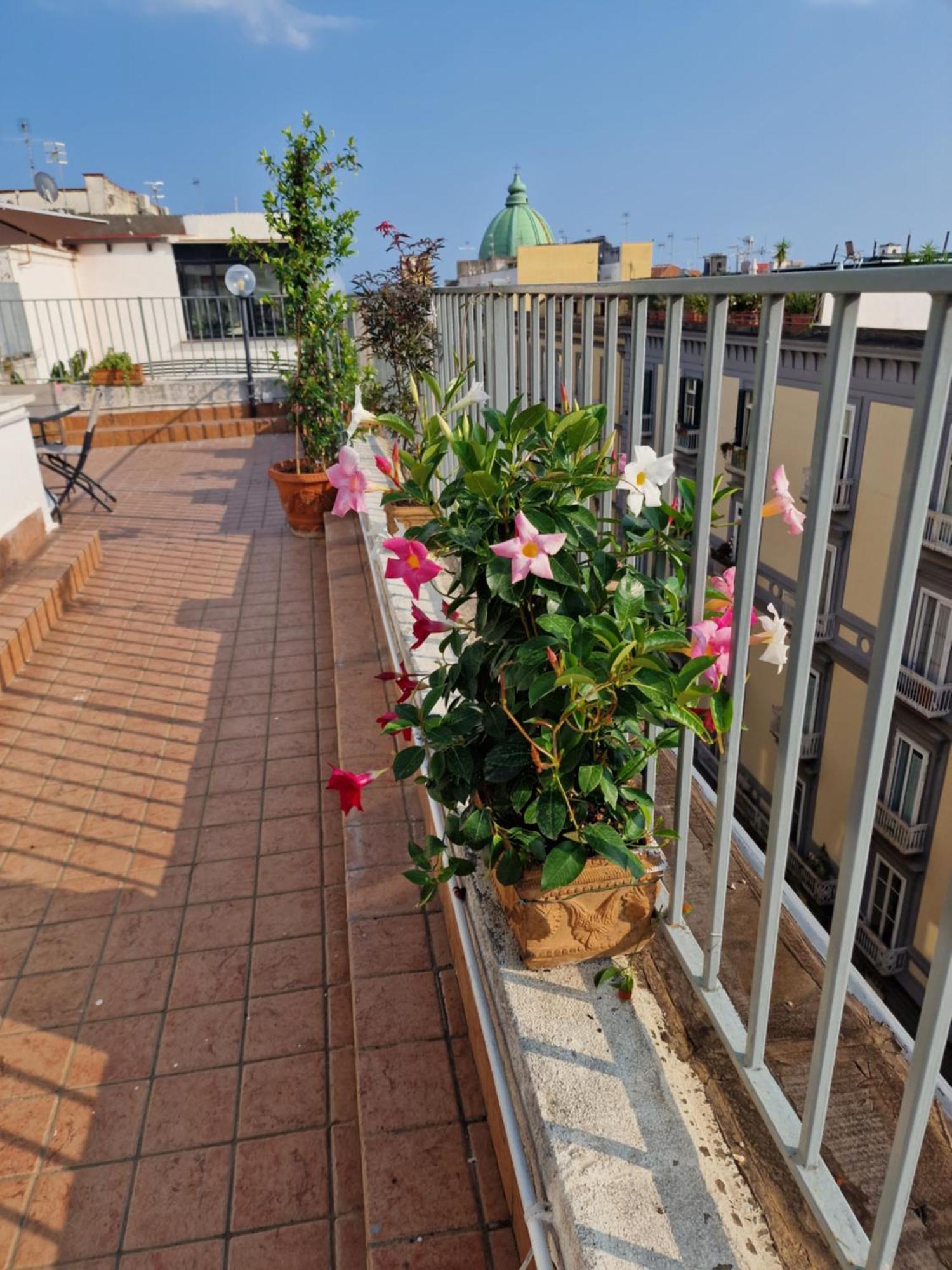 فندق La Terrazza Delle Fate نابولي المظهر الخارجي الصورة