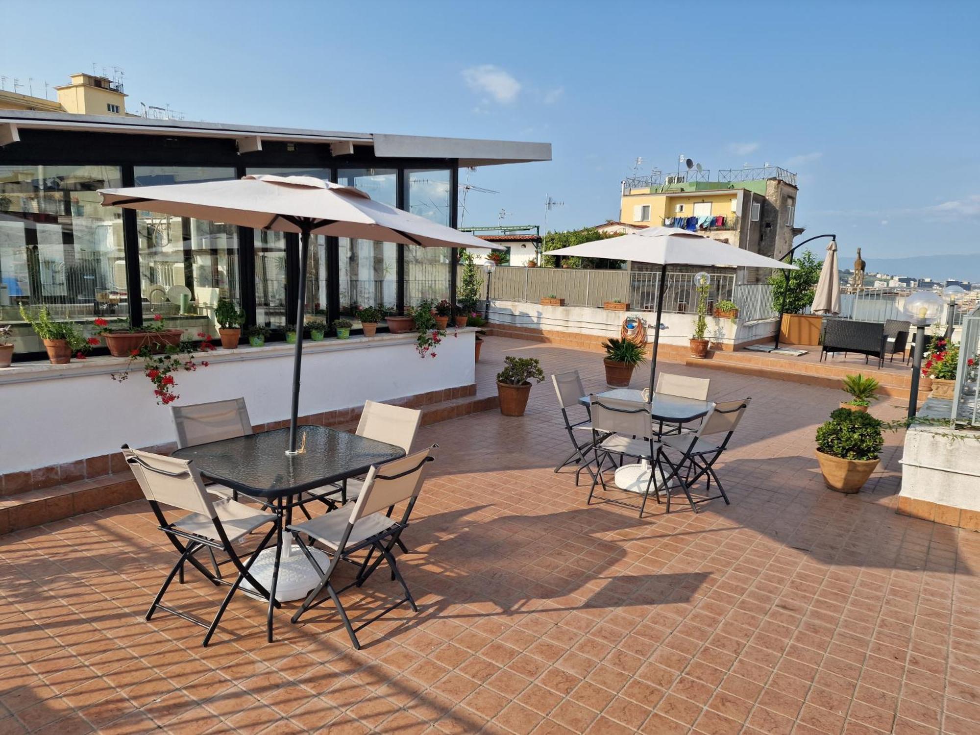 فندق La Terrazza Delle Fate نابولي المظهر الخارجي الصورة